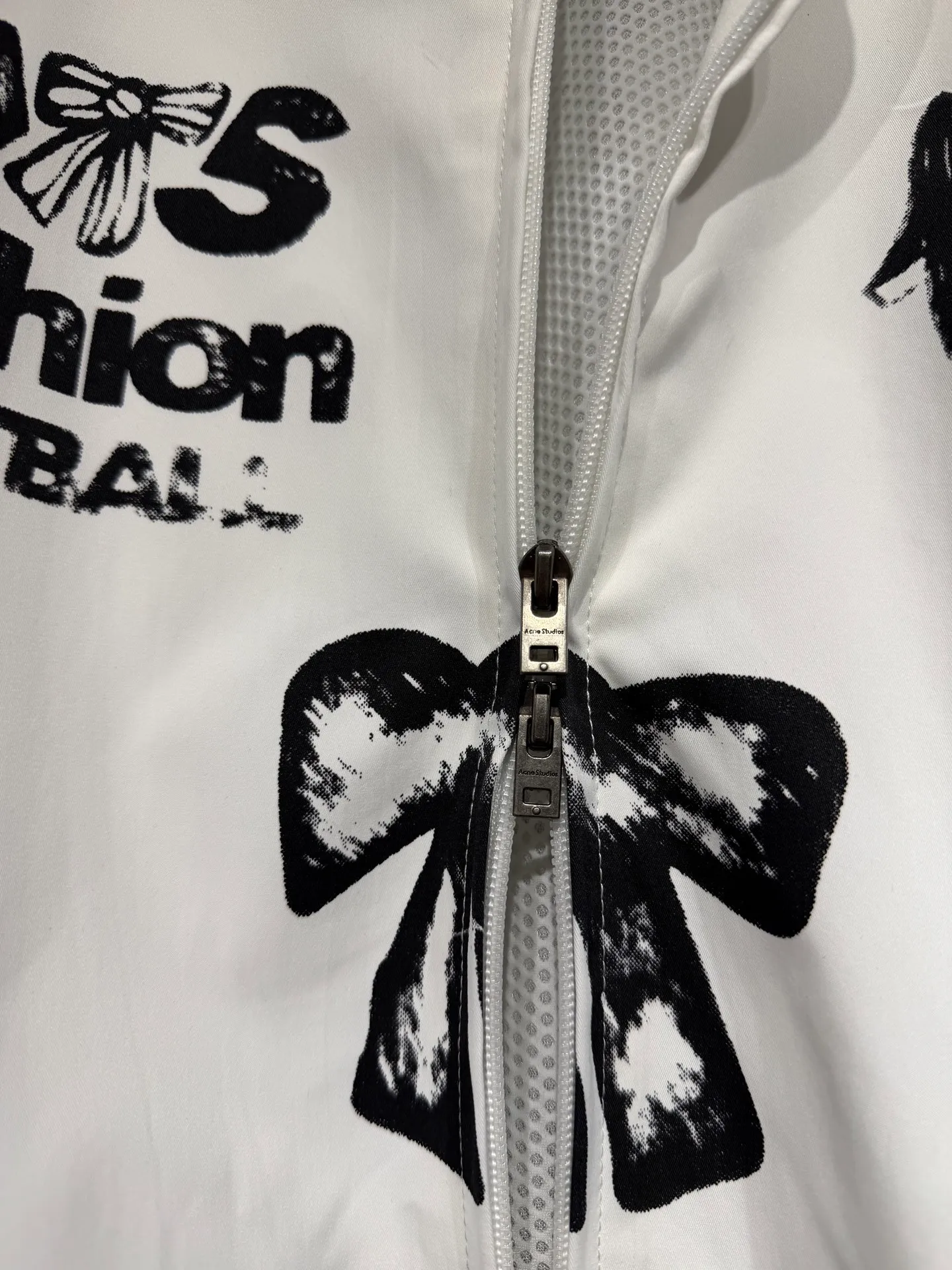 Acne studios World Cup Fashion Football Series Capsule Jacket Printed Jacket A capsule Series full of fun. Doodles, sketches and handwriting are all transformed into intentional designs. Imperfect lines and intuitive brushstrokes create a sense of reality, like a signed jersey or a message in the locker room. Each item carries a story, a memory, and a signature. Size: SML Color: Black, White